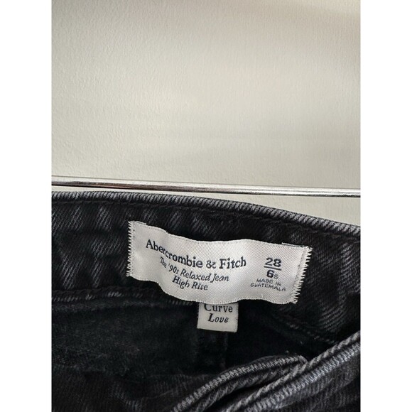 Abercrombie & Fitch The 90s Relaxed Jean High Rise Curve Love Black Denim 30x29 - Picture 2 of 5